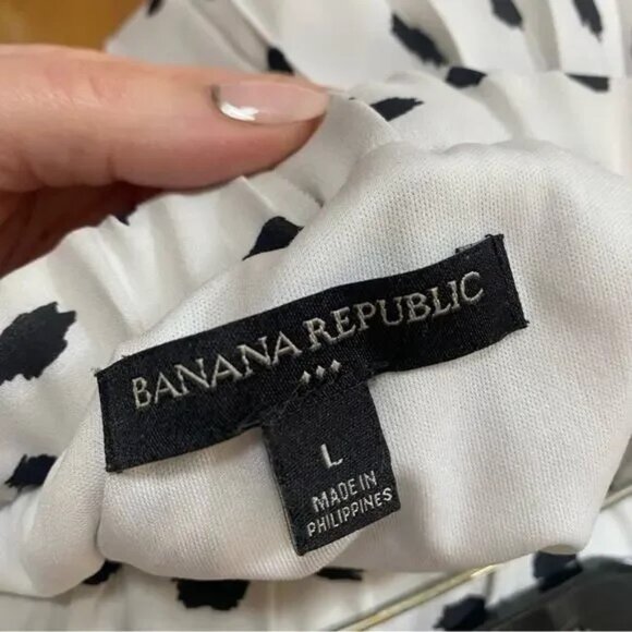 Banana Republic pleated Dalmatian print midi skirt - Picture 3 of 3